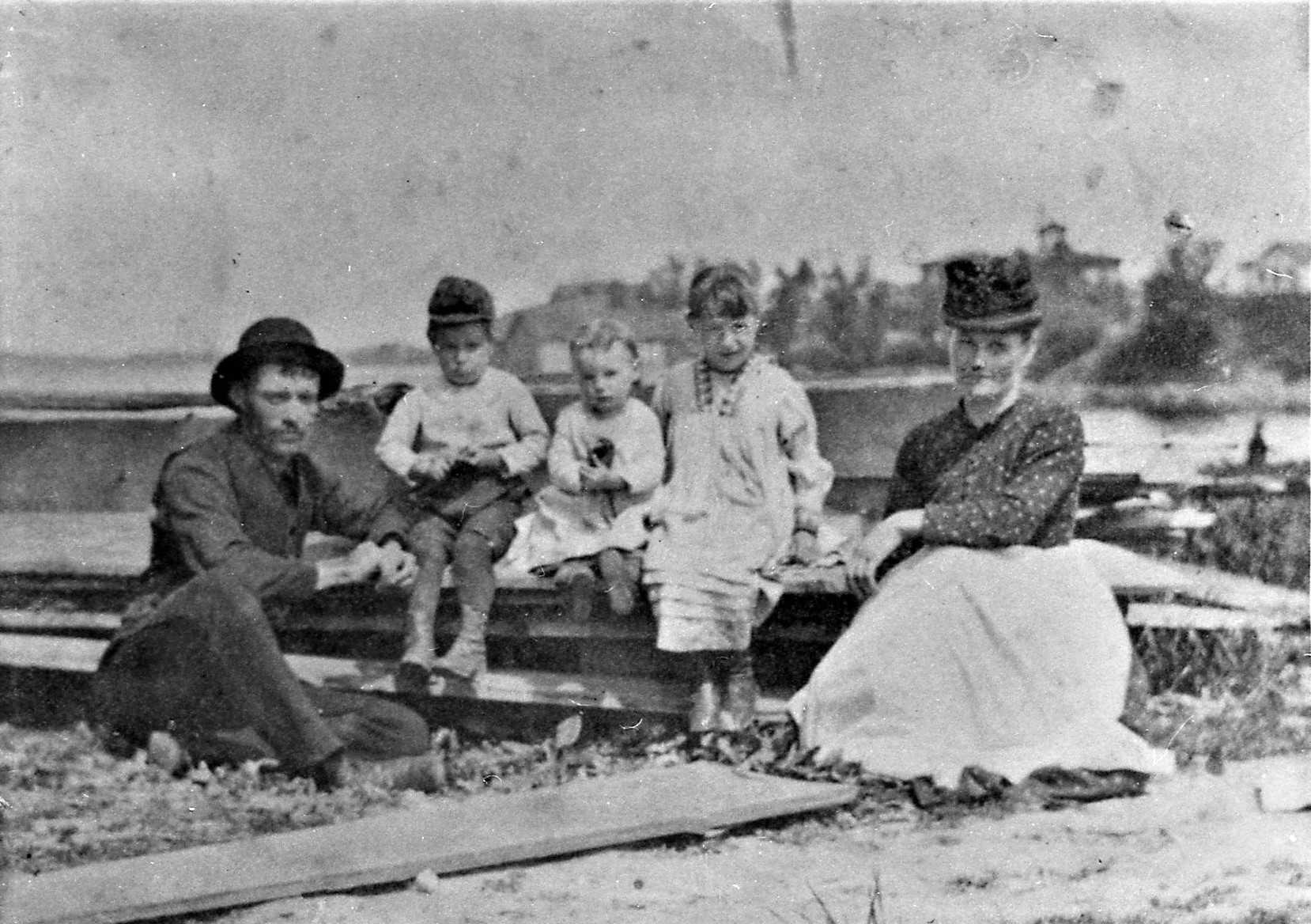 William Denny, Levi William Denny, Caroline Denny, Edith Denny, Julia Ann Howarth Denny. Abt 1890